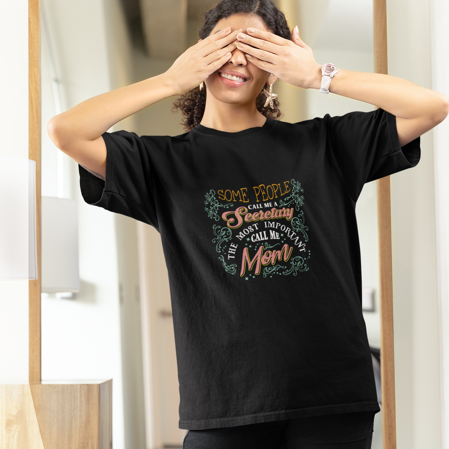 Secretary Mom Unisex T-Shirt