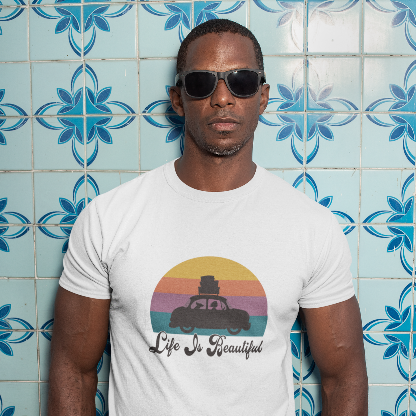 T-Shirt Life Is Beautiful Design